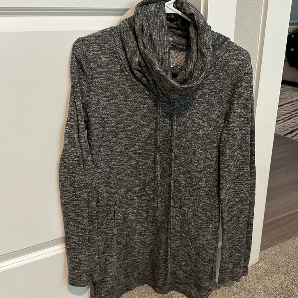 Turtle Neck Pull Over